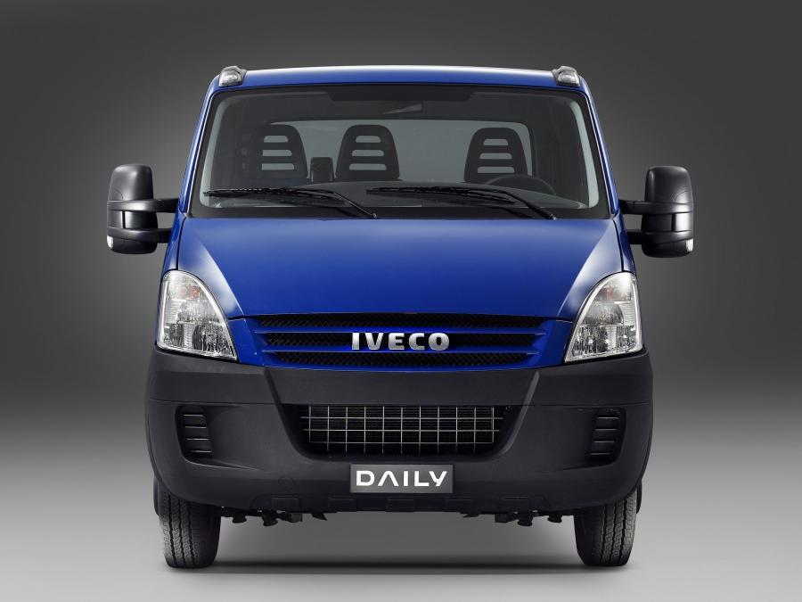  Iveco Daily Chassis Cab 2006 года  (фото 2 из 10)